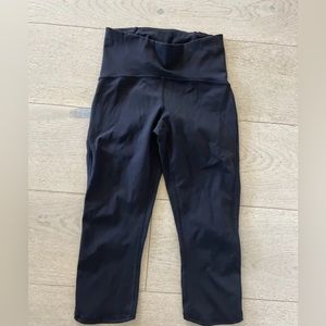 Lululemon Crop 17” Mesh Luxtreme Leggings